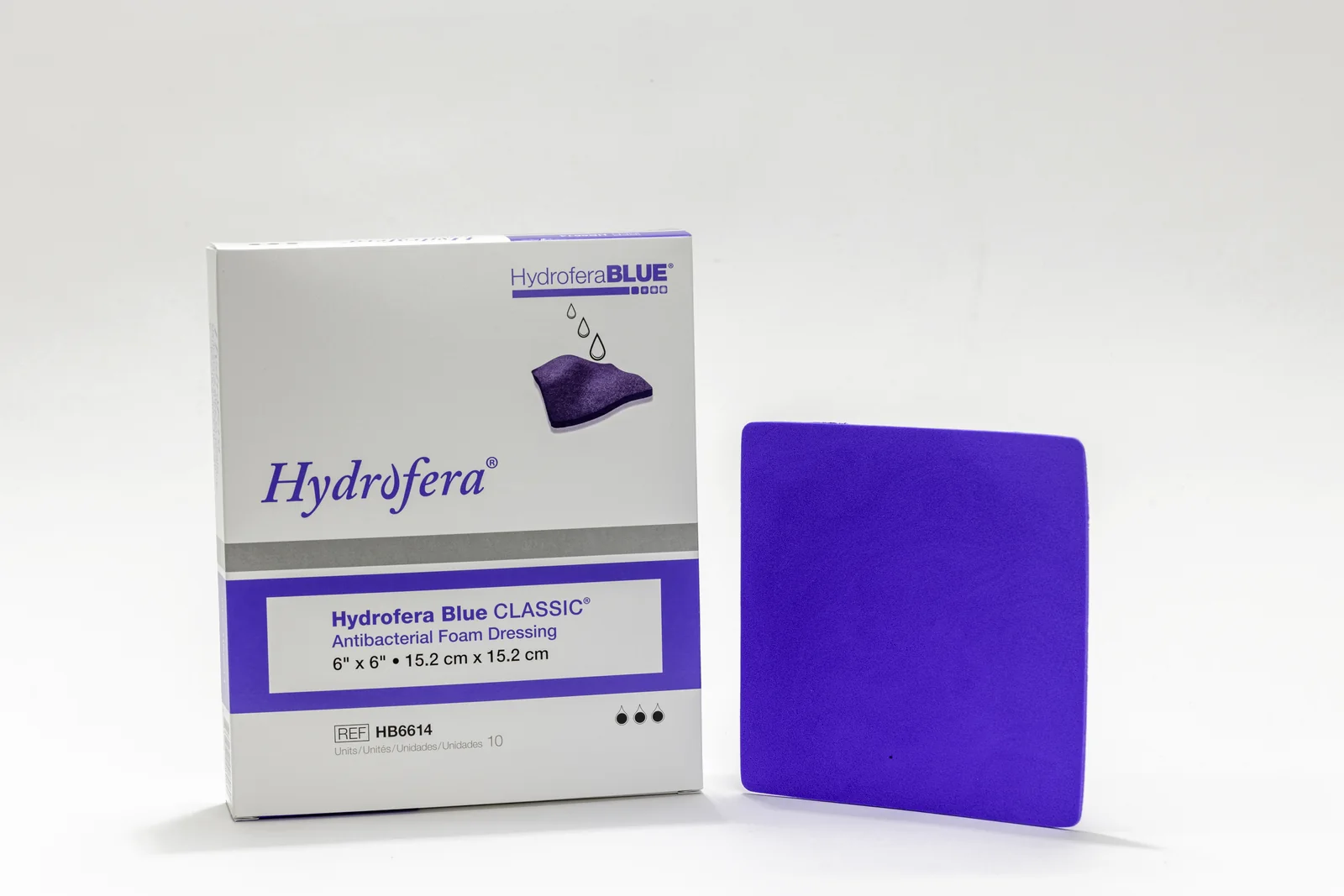 Hydrofera Blue CLASSIC product box and dressing